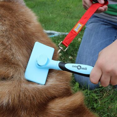 cuteNfuzzy самочищувальна щітка для вичісування шерсті тварин