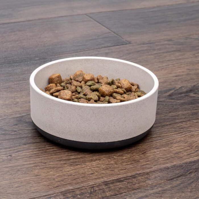 Миска для собак Titan з бамбука та гуми, 22 см, з антиковзким дном, сіра, екологічна, антибактеріальна, довговічна, нетоксична, для середніх та великих собак