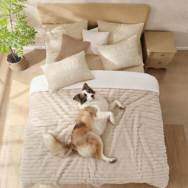 Водонепроникний килимок для собак Luciphia, XL (85''x57'') - м'який, теплий, для захисту меблів, легко миється