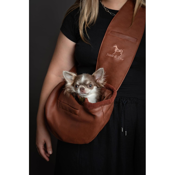Сумочка для собак Noah & Paw для маленьких собак до 5 кг, з регульованим плечовим ременем та м'яким хутром, 3 системи безпеки, переноска для тварин з веганської шкіри (колір коричневий, розмір L 38 x 15 x 14 см)