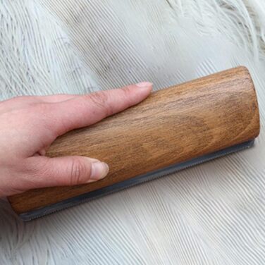 Щітка для видалення шерсті собак та котів з дерев'яною ручкою | Для грумінгу та догляду за шерстю | Розмір 20x6,8 см