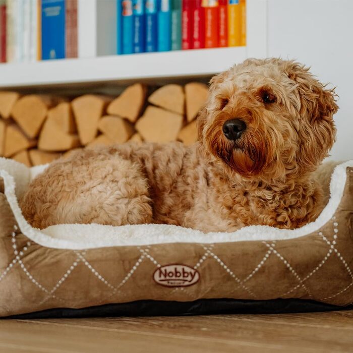 Ліжко овальне для собак та котів Nobby Ceno, коричневе, 80x70x24 см