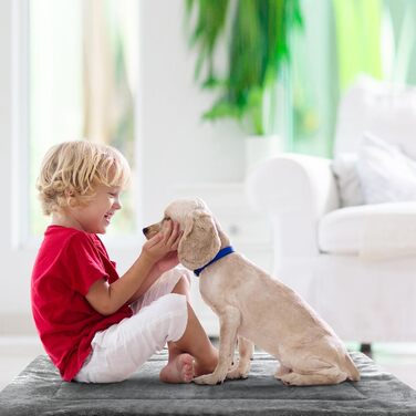 Водонепроникний килимок для котів та собак Kritter Planet, складаний, миючий, для відпочинку на природі, у подорожах, кемпінгу. Маленький/середній, 80 x 60 см (сірий хвилястий)