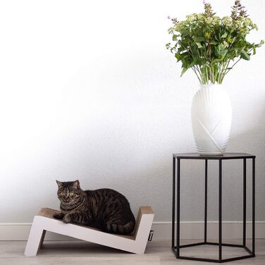 Диван-когтеточка District 70-4727 - Когтеточка з гофрокартону, розмір S (60 x 28 x 18 см), білий