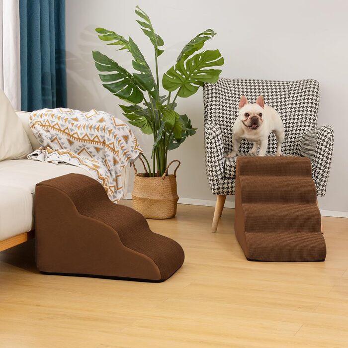 Сходинка для собак та котів на 4 сходинки, коричнева, 40 см. Стабільна, з антиковзким покриттям.