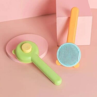 Гребінець для собак та котів зі сталевими голками, зелений - аксесуар для грумінгу