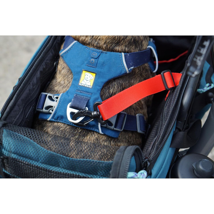 Корзина для домашніх тварин Vincita Caddy для велосипеда Brompton, блакитна. Зручна та безпечна сумка з алюмінієвим каркасом, сітчастою накривною сіткою, регульованим ременем та бічними кишенями. Сумісна з кріпленням Brompton.