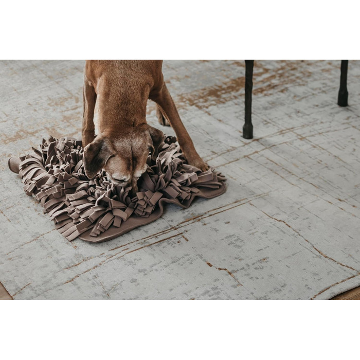 Шнуфлючий килимок для собак LILA LOVES IT 56x56 см - преміум іграшка для вихованців, стильний дизайн, міцний та пральний