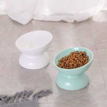 Підвищена годівниця для котів з кераміки, нахилена – проти блювоти, 280 мл, діаметр 15,5 см, білий колір