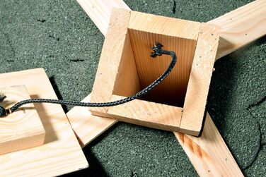 Кормушка для птахів Dobar® 44256e - дерев'яна годівниця для птахів з бітумним дахом, годівниця-вілла на ланцюжку, для саду/тераси/балкону, 39 x 39 x 30 см, зелений прямокутник