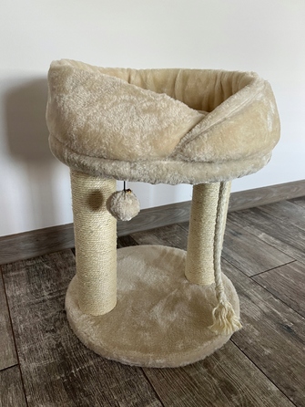 Низький кігтеточка-ліжечко Costway для котів до 60 см