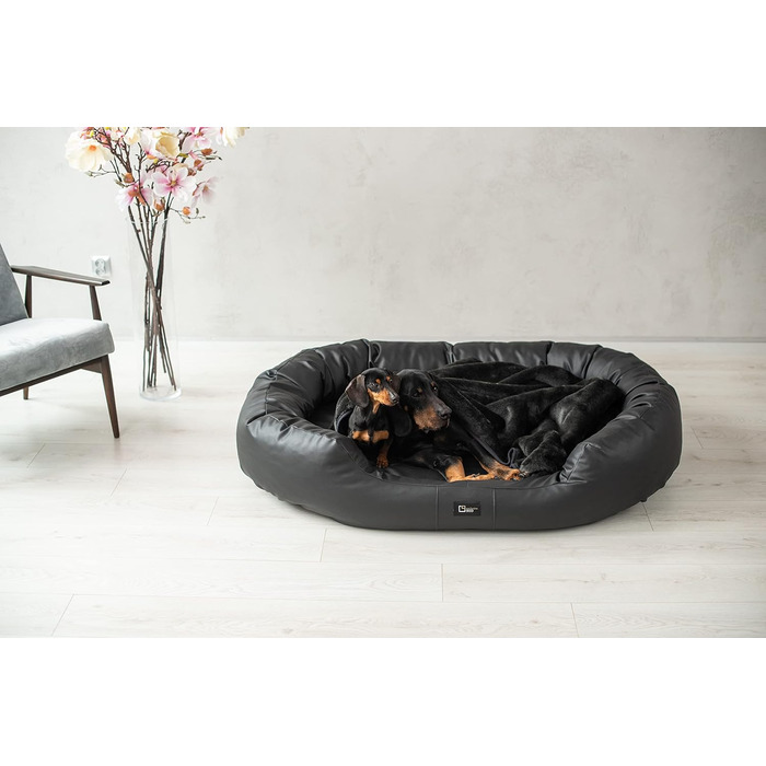 Ортопедичне ліжко для собак Nancy Premium, великий розмір, чорний колір. Зручне, з еко-шкіри, антиковзаюче, зносостійке, для собак середніх та великих порід.