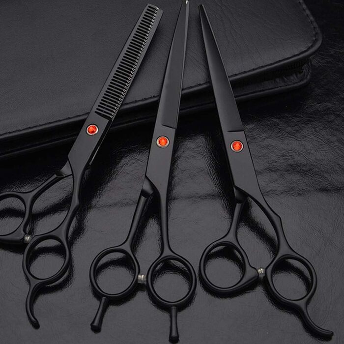 Набір професійних ножиць для грумінгу собак, 18 см (7 дюймів). Включає 2 ножиці для стрижки, ножиці для розрідження та гребінець. Підходить для грумінгу обличчя, шиї, носа та лап собак та котів. Чорний колір.
